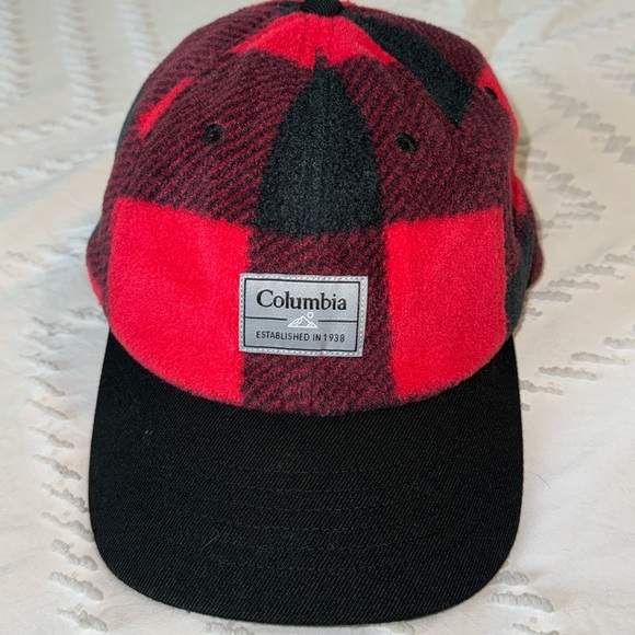 Columbia Accessories - EUC Unisex Columbia Buffalo Plaid Ball Cap Red Black One Size